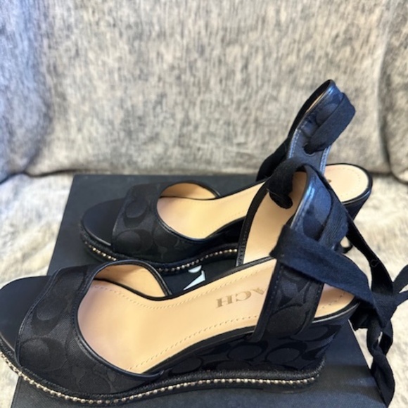 Coach Page Wedge In Recycled Signature Jacquard Size 6.5 - Picture 9 of 9